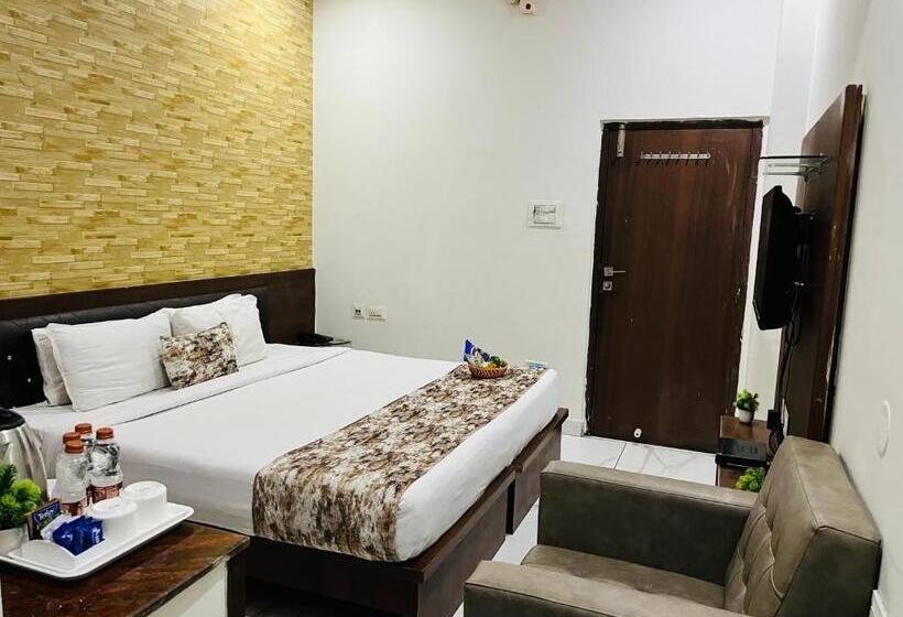 فندق Plaza Airport Zone