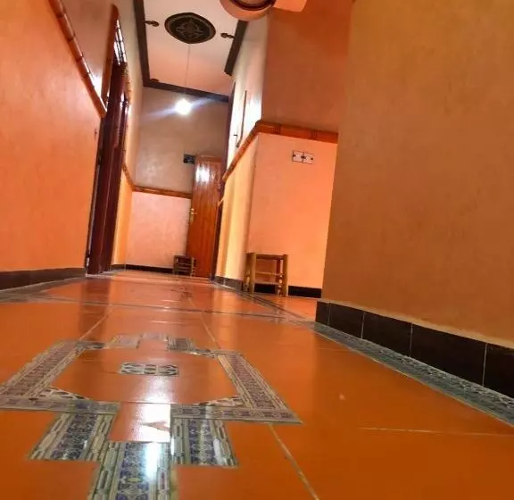 Hotelli Restaurant Hollywood Africa