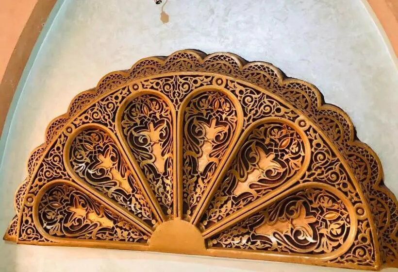 Hotelli Restaurant Hollywood Africa