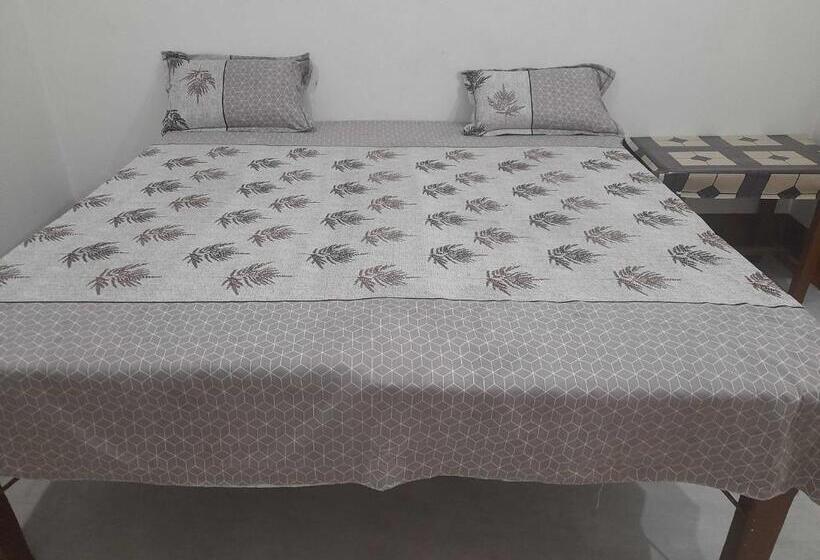 ホテル Spot On Ganga Darshan