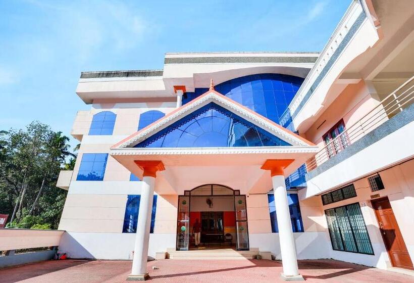 Hotelli Spot On Naaz Residency