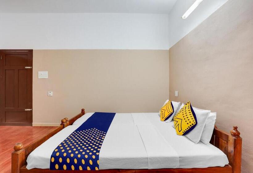 Hotelli Spot On Naaz Residency