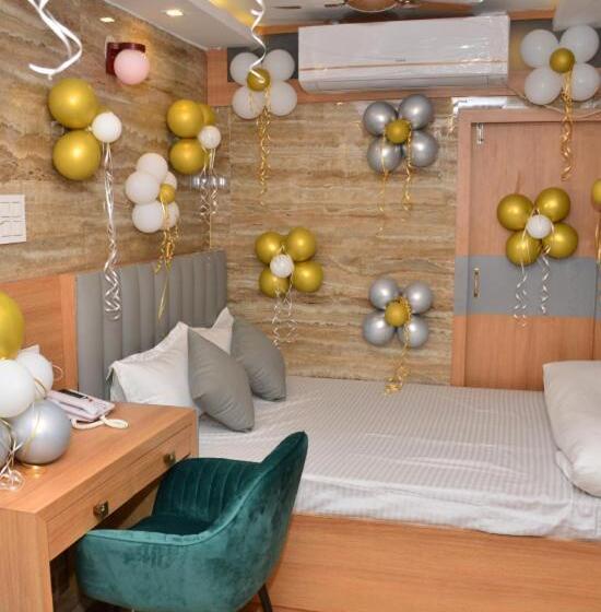 ホテル The City Of Joy