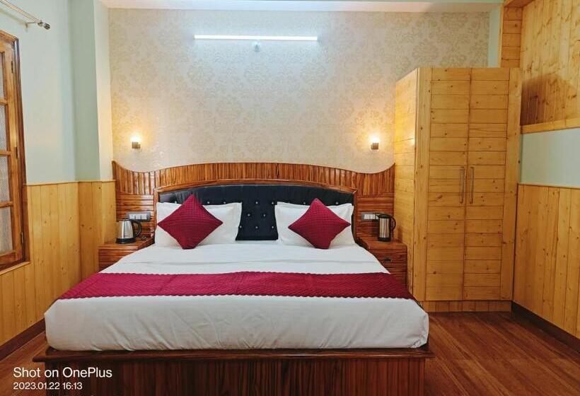 ホテル The Royal Moon