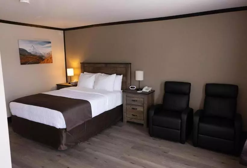 Motel 7 Inn & Suites