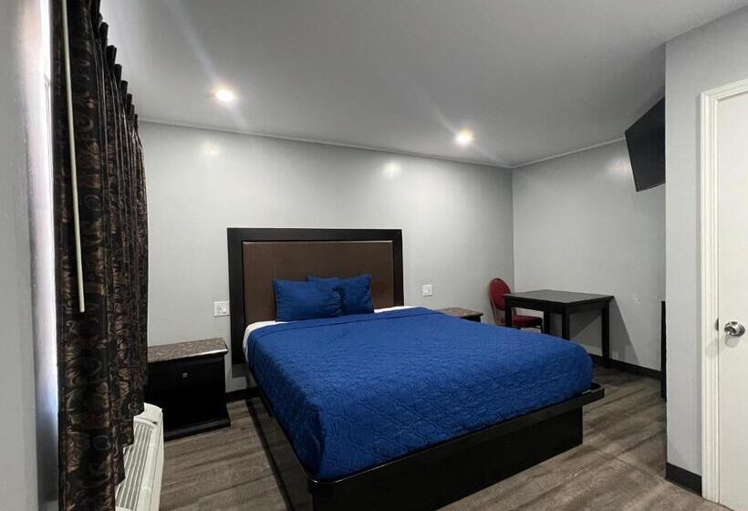 モーテル Pine Tree Inn