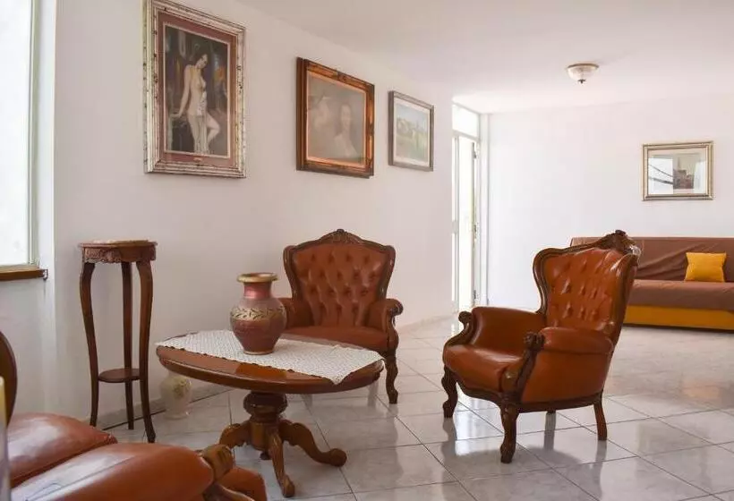 پانسیون Villa Bianca
