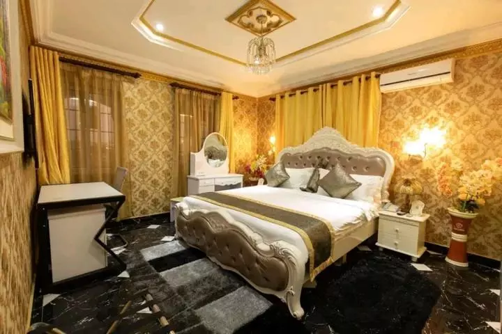 Ag Hotel And Suites