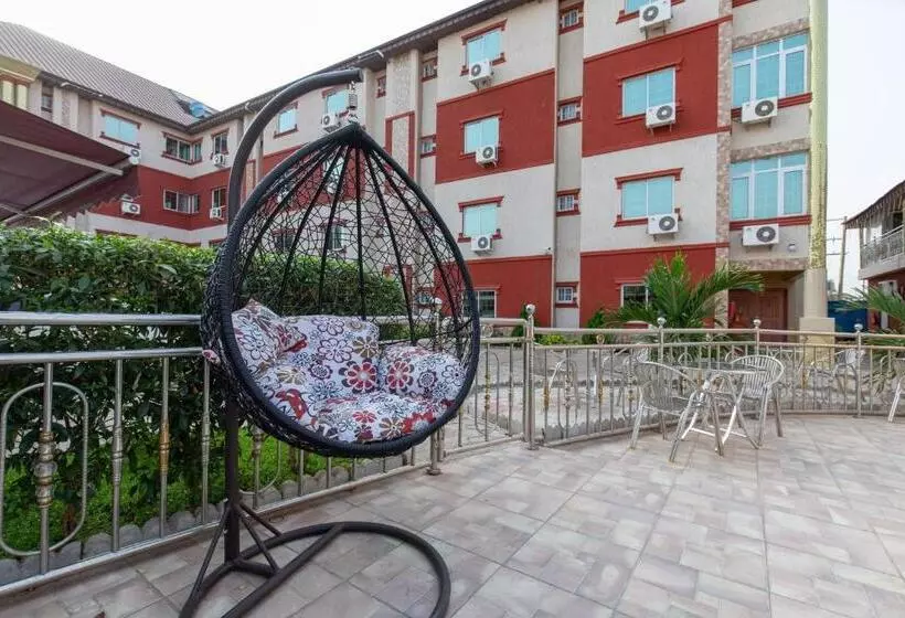 Ag Hotel And Suites