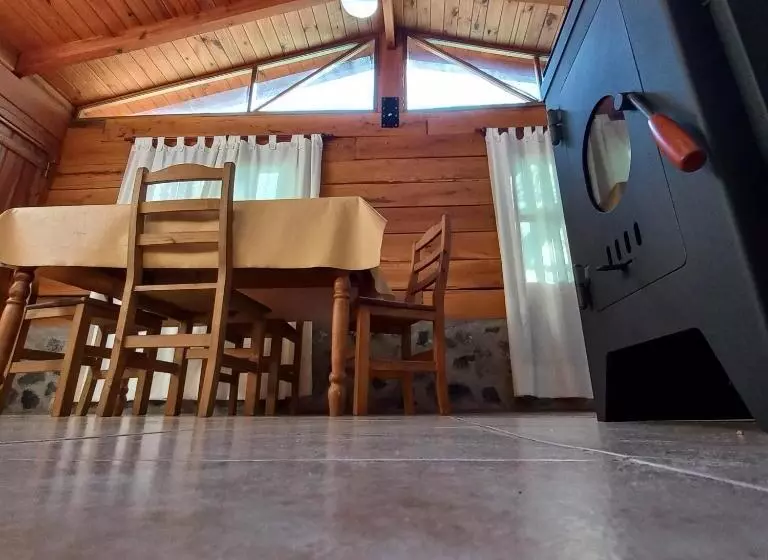 ユースホステル Cabañas Brisas Del Bosque