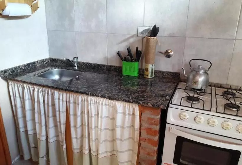 ユースホステル Cabañas Brisas Del Bosque