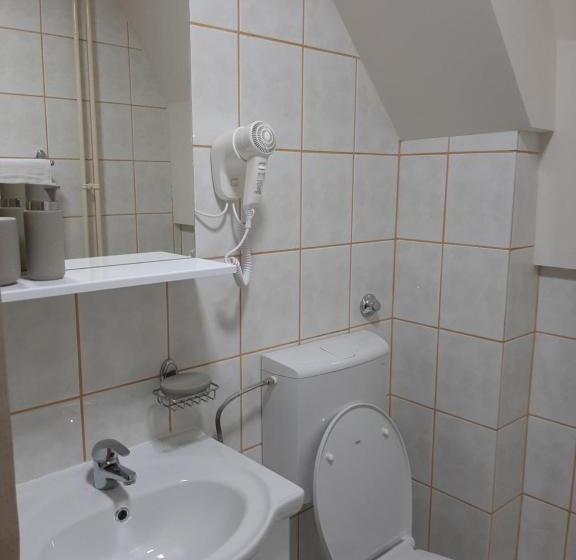 تختخواب و صبحانه Pansion Zlatna Zita