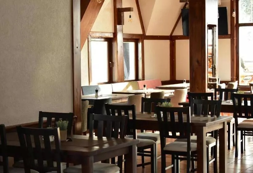 تختخواب و صبحانه Pansion Zlatna Zita