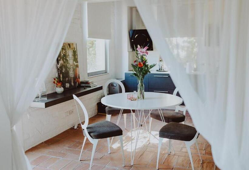 ベッドアンドブレックファースト Pratelli6