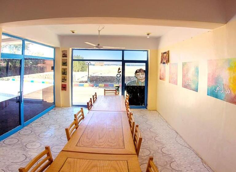 هتل Blue Bird Village