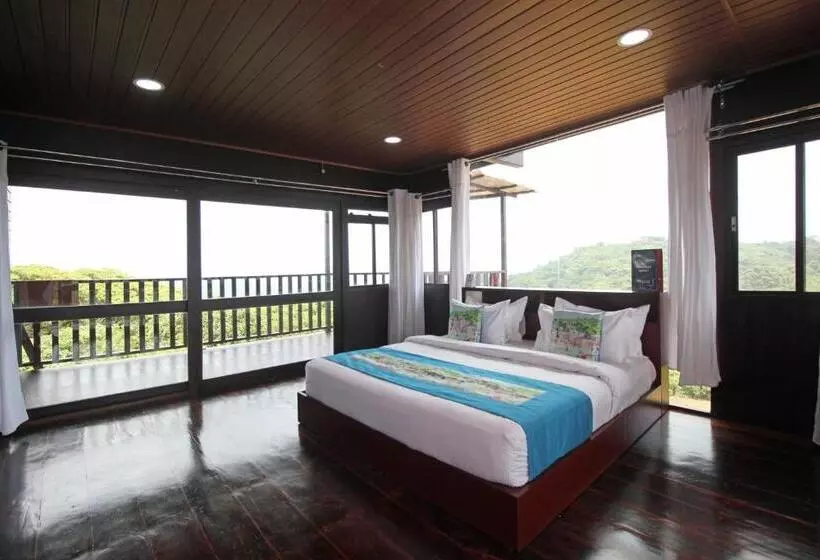 ホテル Capital O Coorg Treehouse