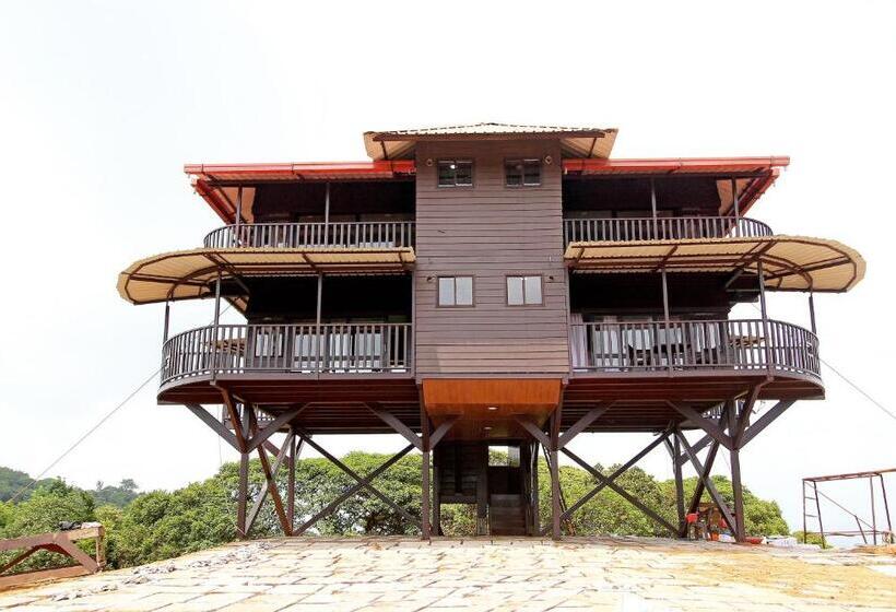 فندق Capital O Coorg Treehouse