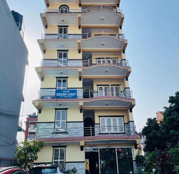 هتل Dream Light