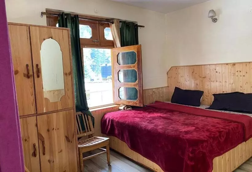 ホテル Green Park Kasol