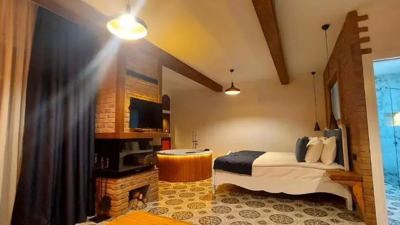 Hotelli İda Colors