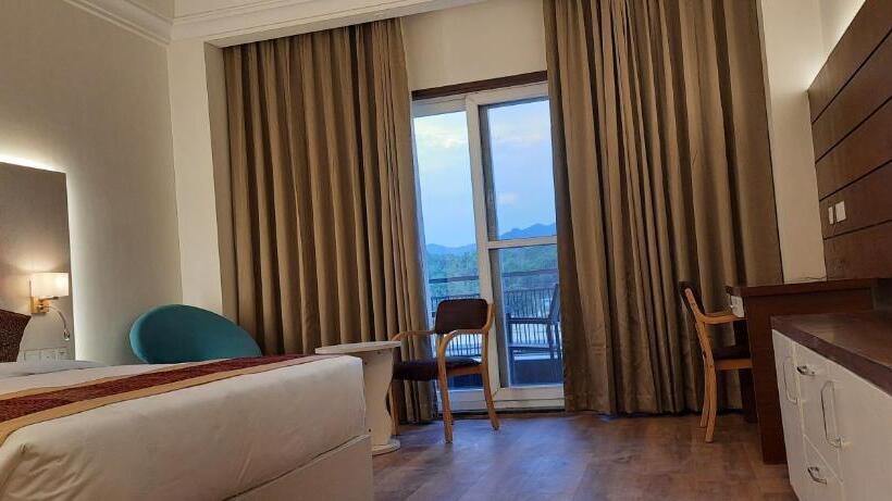 Hotel Jay Clarks Exotica