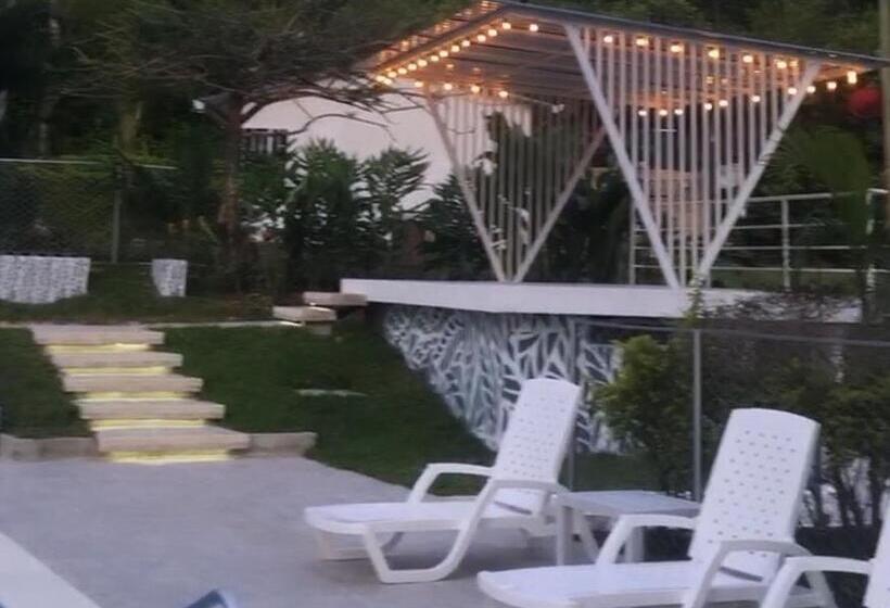 Hotel La Santísima La Mesa Eco Finca