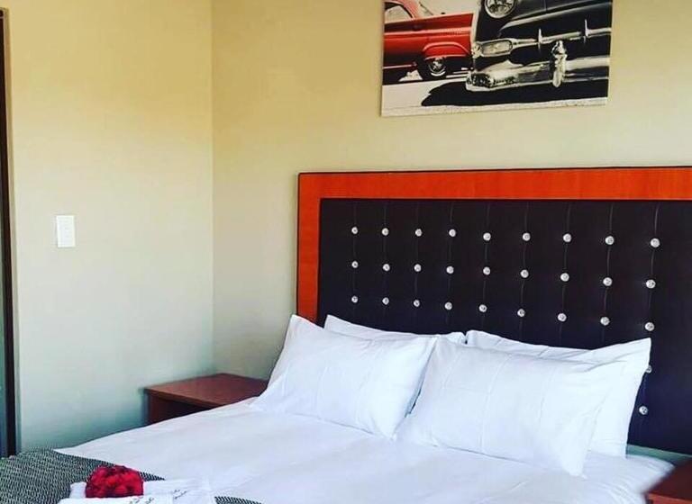 酒店 Mohlaletse Guest House