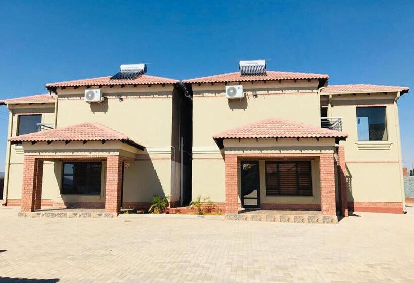 酒店 Mohlaletse Guest House