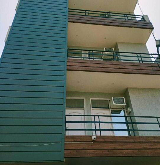 Hotel Oyo Krm Oyo Huom