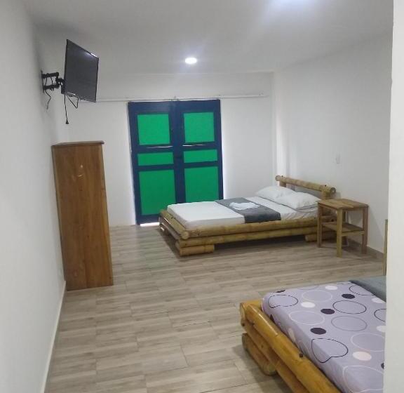 هتل Puerta Del Cafe