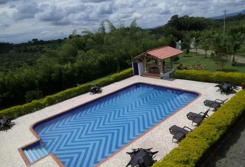 هتل Puerta Del Cafe