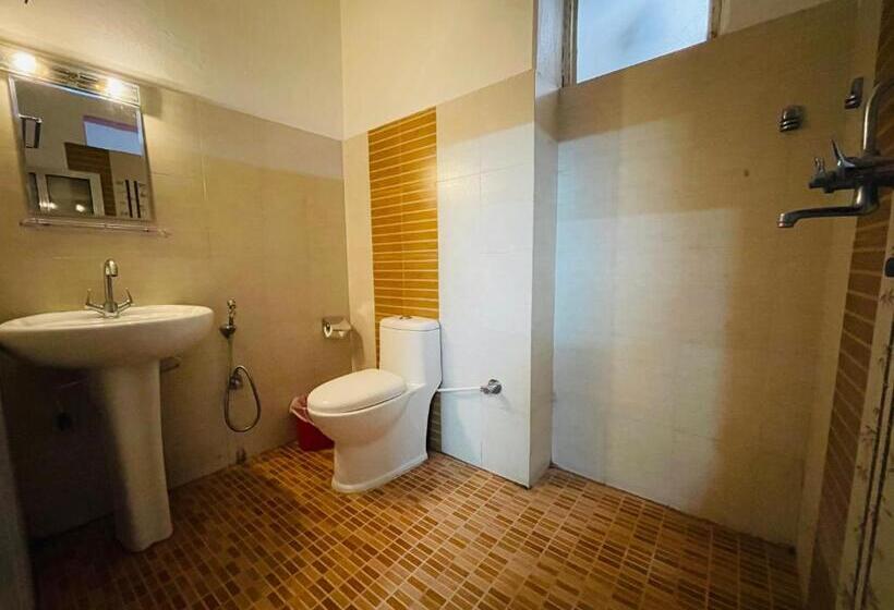 هتل Rosemary Homes Pokhara