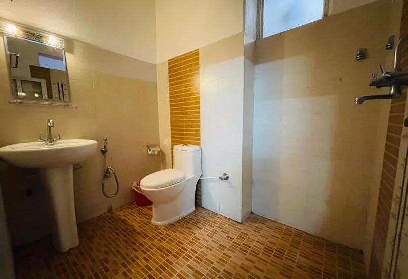 هتل Rosemary Homes Pokhara