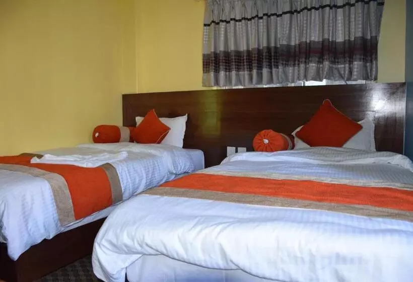 هتل Rosemary Homes Pokhara