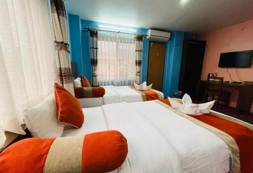 هتل Rosemary Homes Pokhara