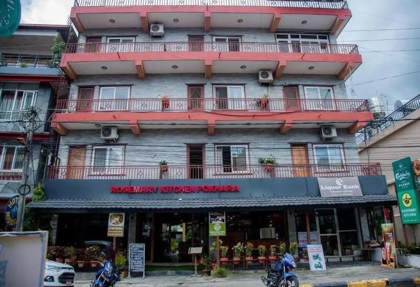 هتل Rosemary Homes Pokhara