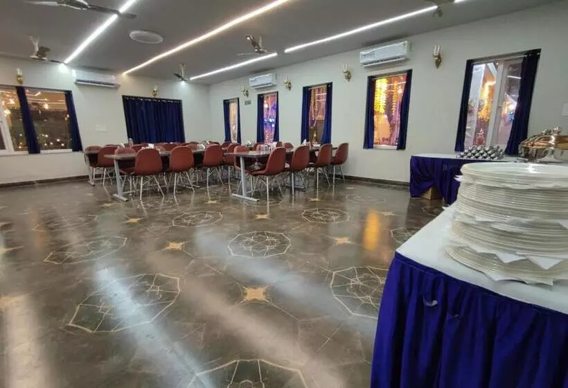 ホテル Sparsh Canopy Resort