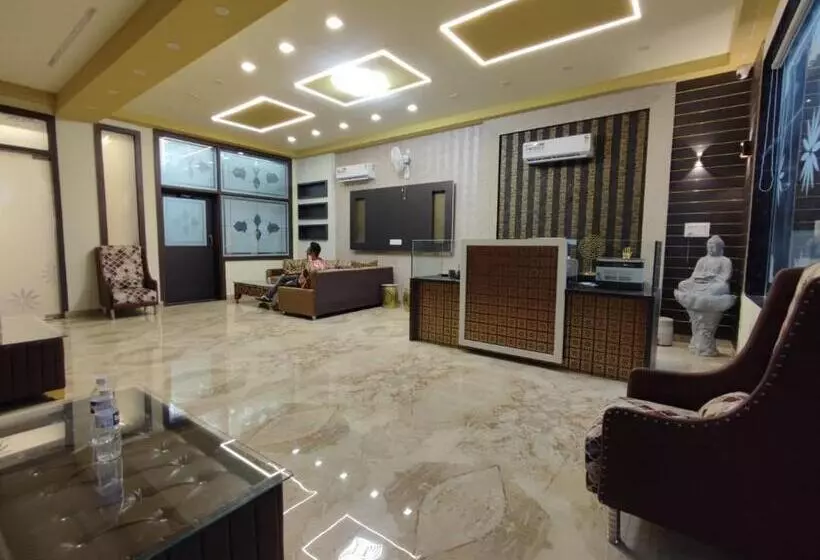 ホテル Sparsh Canopy Resort