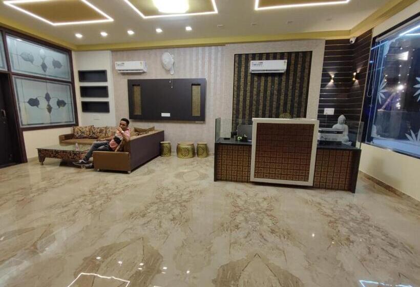 Отель Sparsh Canopy Resort