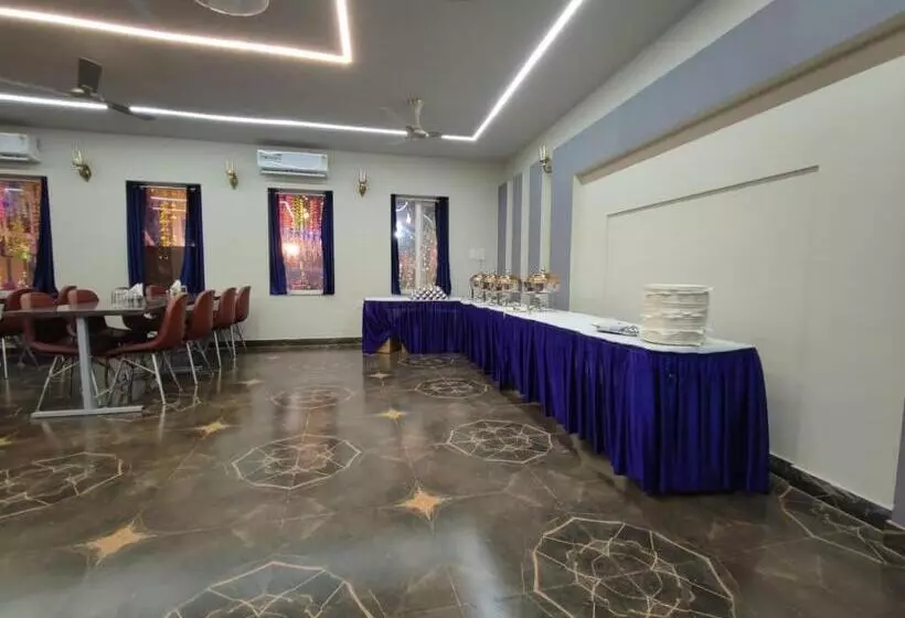 ホテル Sparsh Canopy Resort