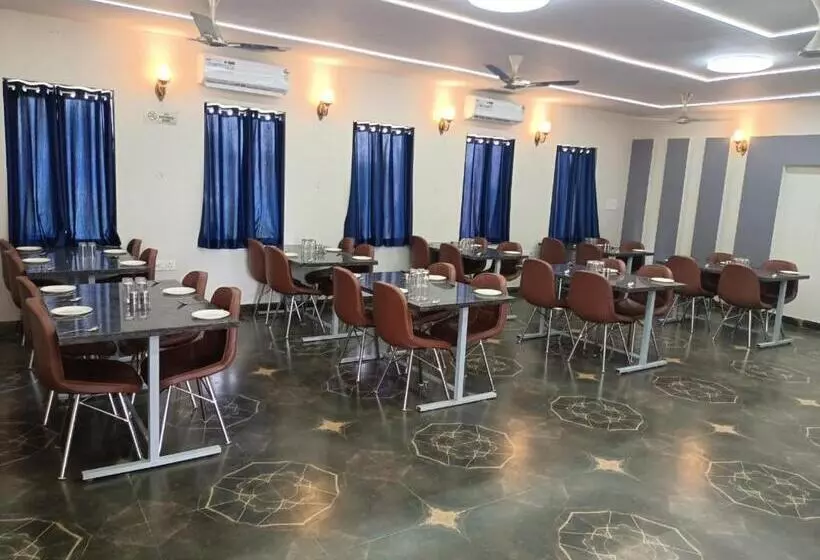 ホテル Sparsh Canopy Resort