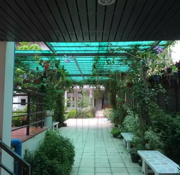 Hotelli Sripiamsuk Resort Bangkok