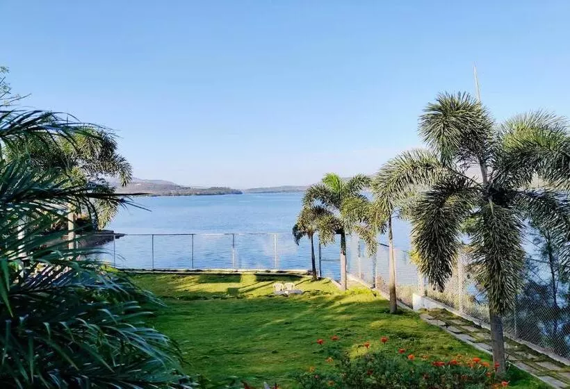 Hotelli Sunshine Resort