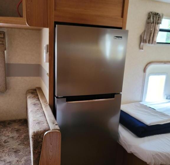 پانسیون Always Summer Inn Bay Front