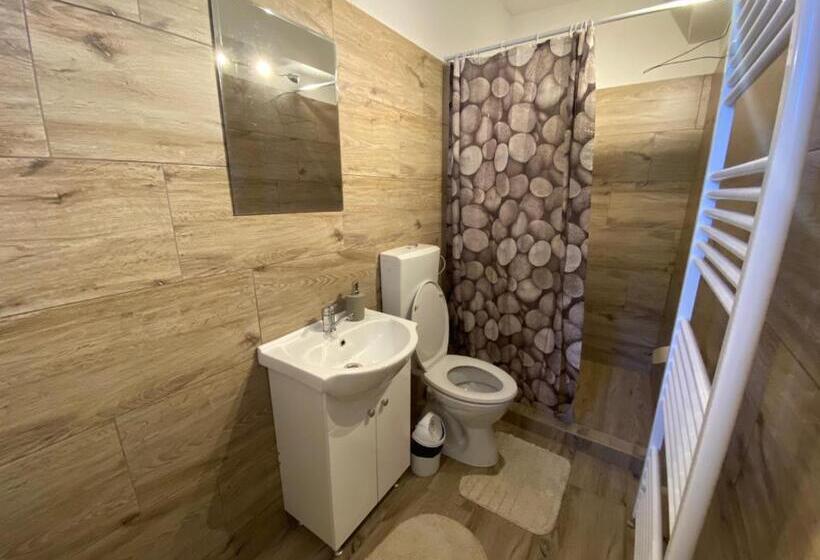 ペンション Guest House Zoreni