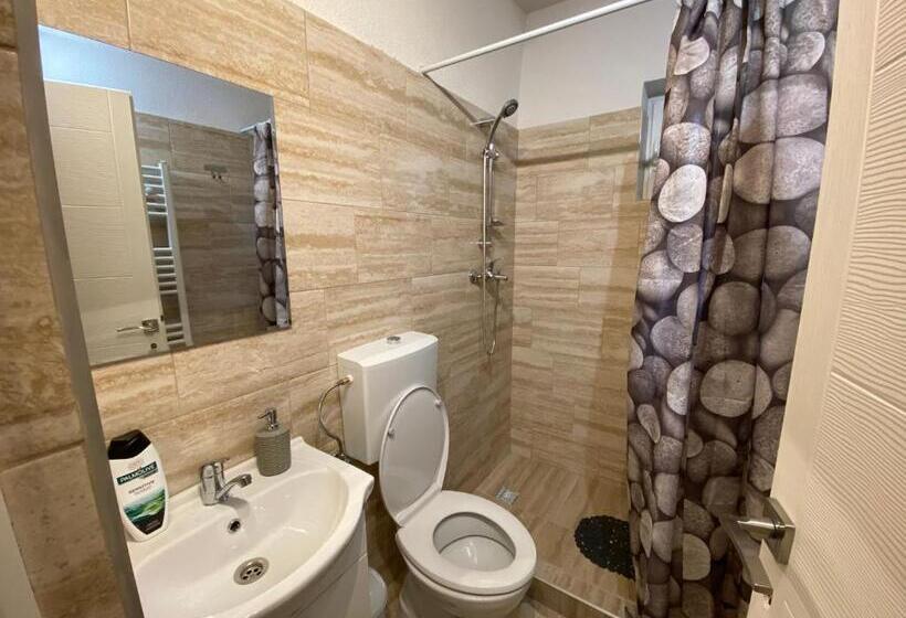 ペンション Guest House Zoreni