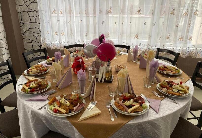 ペンション Guest House Zoreni