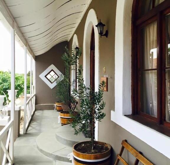 Пансион Lord Carnarvon Guesthouse