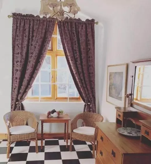 ペンション Lord Carnarvon Guesthouse