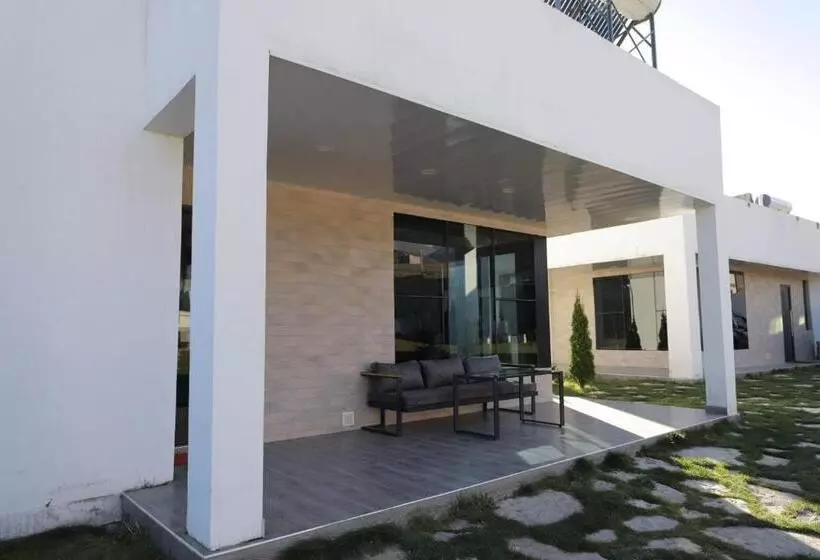 ペンション Modern House 2